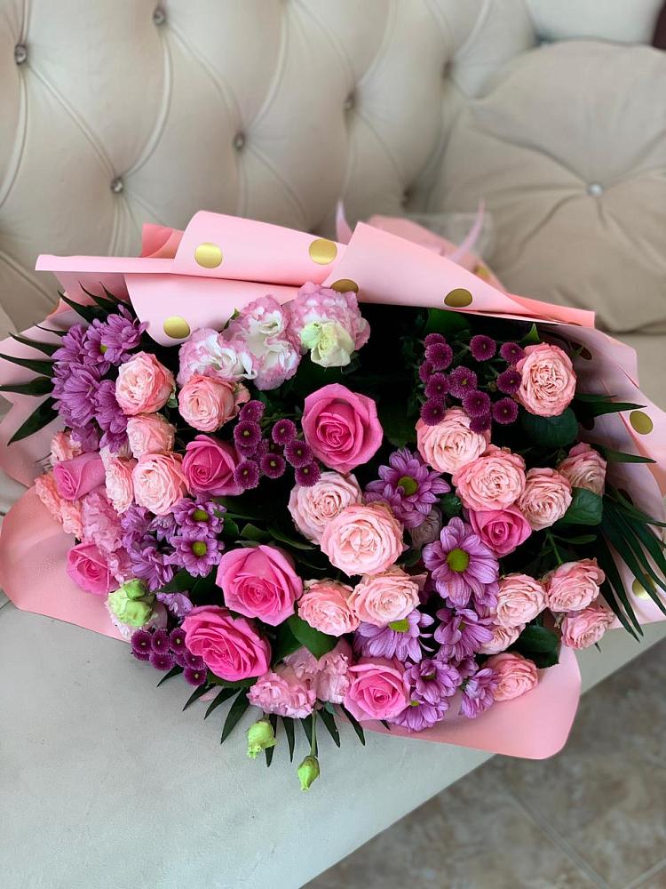 Букет цветов из: Хризантемы, Розы и Лизиантусы в Кукуштан