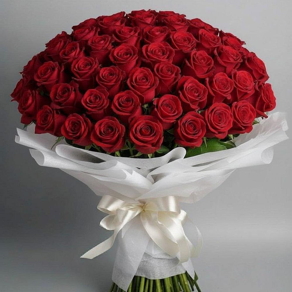Букет 101 Красная роза Блэк Мэджик в Кукуштан
