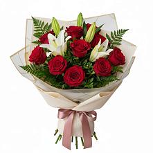 Букет цветов из:  Лилии и Розы в Кукуштан