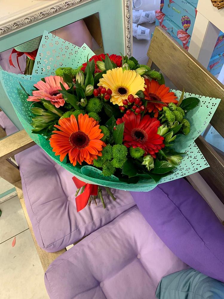 Букет цветов из: Герберы, Хризантемы и Альстромерии в Кукуштан