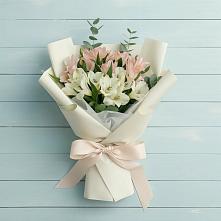 Букет цветов из:  Альстромерии в Кукуштан