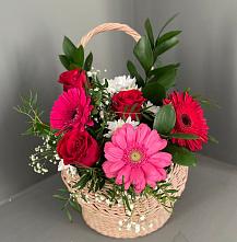 Цветочная композиция из Розы, Хризантемы и Герберы в корзине #REPLACE_PRED# Кукуштан