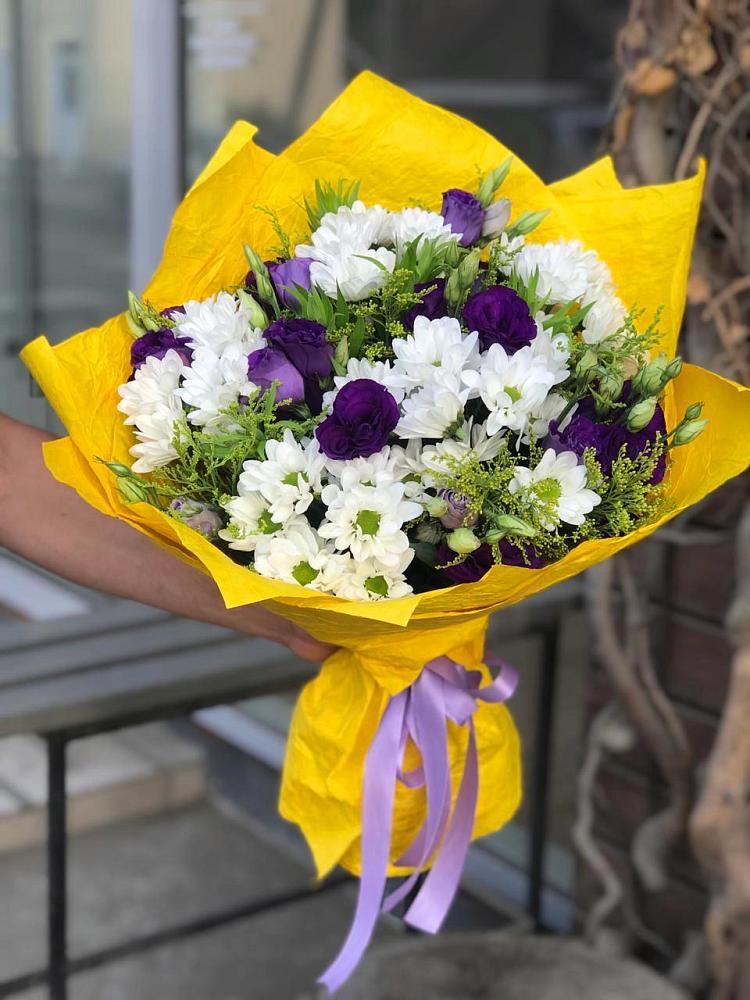 Букет цветов из: Ирисы, Хризантемы и Ромашки в Кукуштан