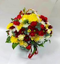 Цветочная композиция из Хризантемы и Розы в корзине в Кукуштан