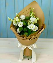 Букет цветов из:  Хризантемы и Лизиантусы в Кукуштан