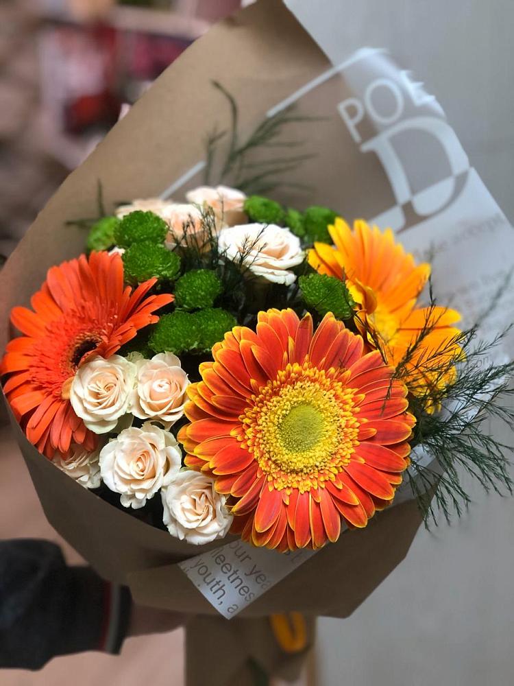 Букет цветов из: Герберы, Хризантемы и Розы в Кукуштан
