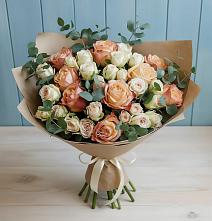 Букет цветов из:  Альстромерии и Розы в Кукуштан